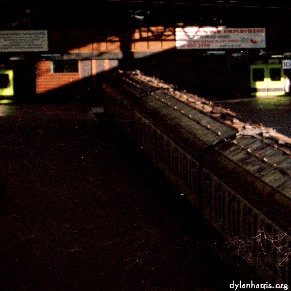 Image: Image 'train (vi) 1'.