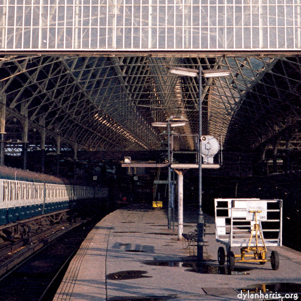 Image 'train (vii) 4'.