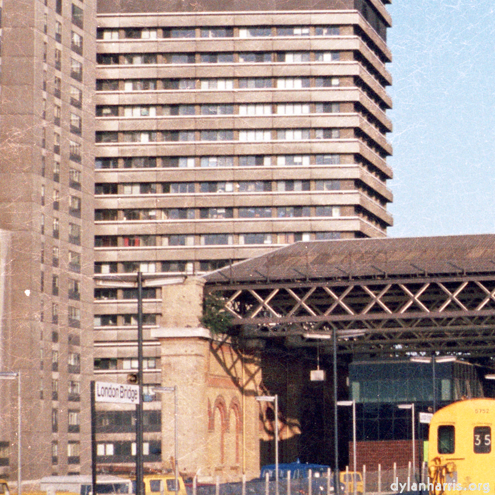 Image 'train (vii) 5'.