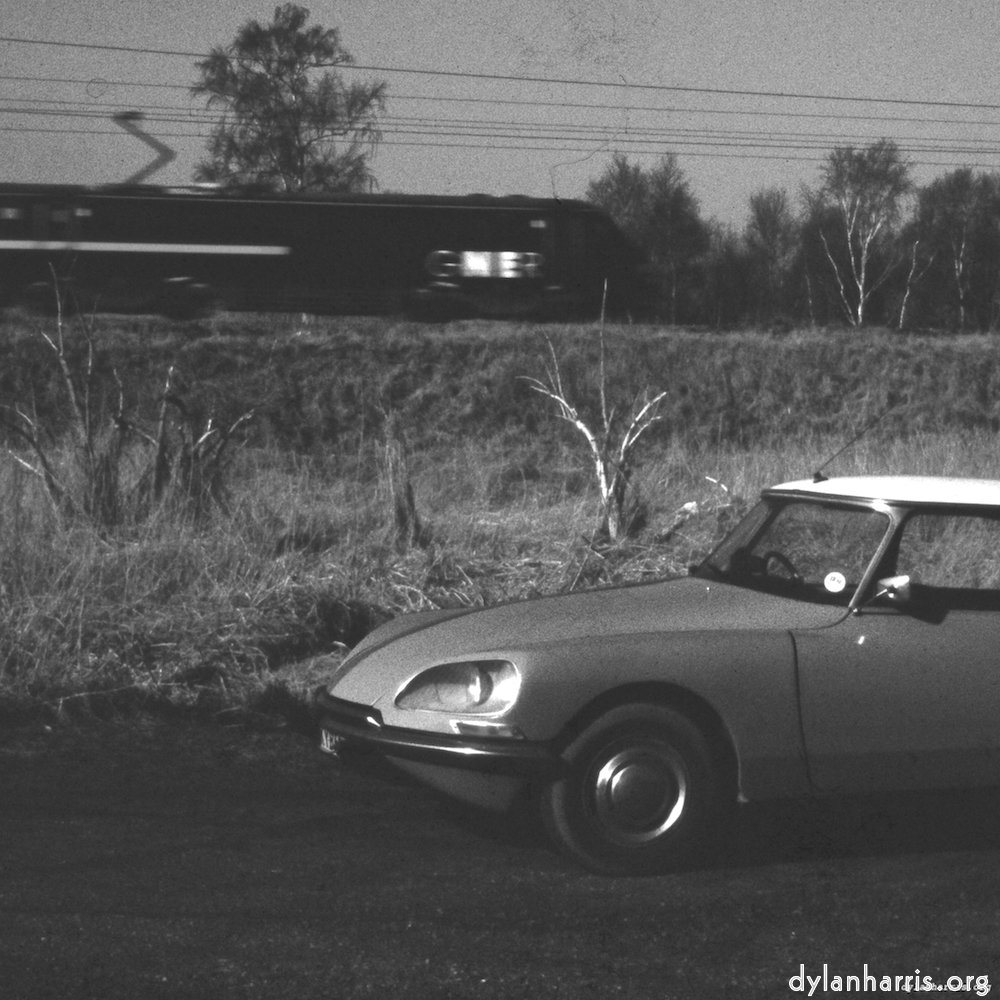 Image: Image 'citro&euml;n (xv) 3'.