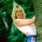 Fifth image from the photoset 'sue (v)'.