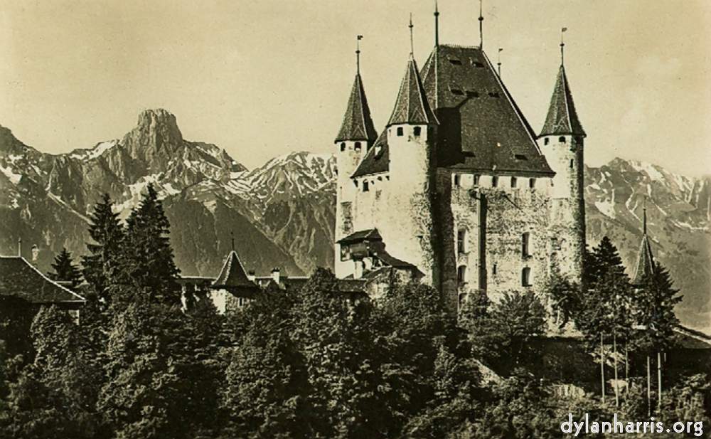 Postcard [[ Thun Castle & the Stockhoenkette. ]]