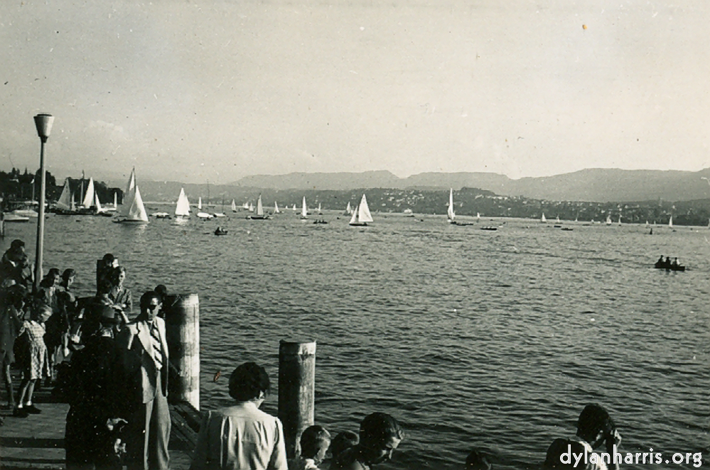 image: Looking down the Lake from the Utoquai near Frascatis..