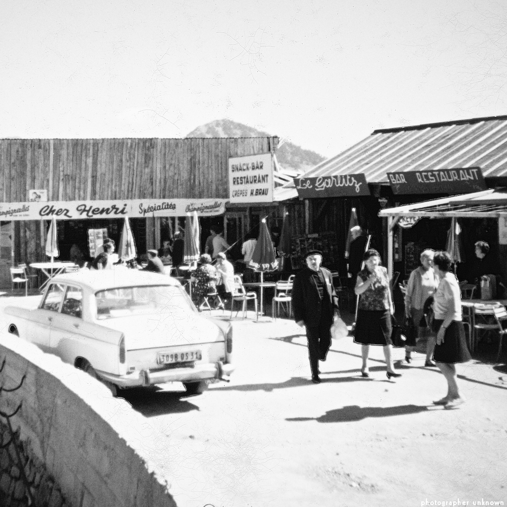 image: This is &lsquo;photographer&nbsp;x&nbsp;(xi)&nbsp;a)&nbsp;6&rsquo;.